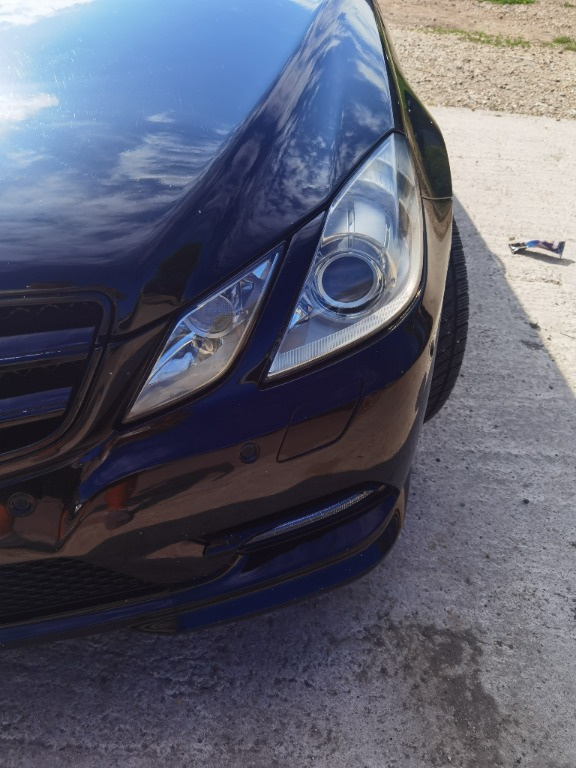 Far stanga Mercedes E350 cdi w207 2009