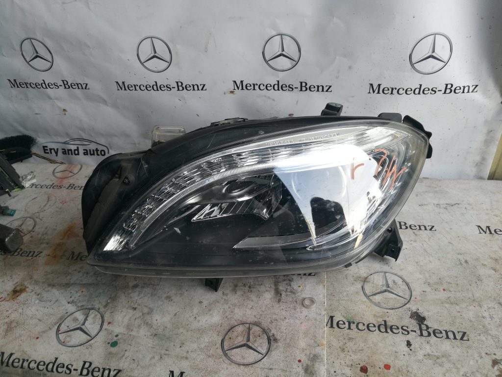 Far stanga mercedes ML w166 europa ILS