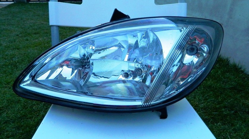 Far stanga Mercedes Viano, Vito bus, Vito/Mixto (W639)