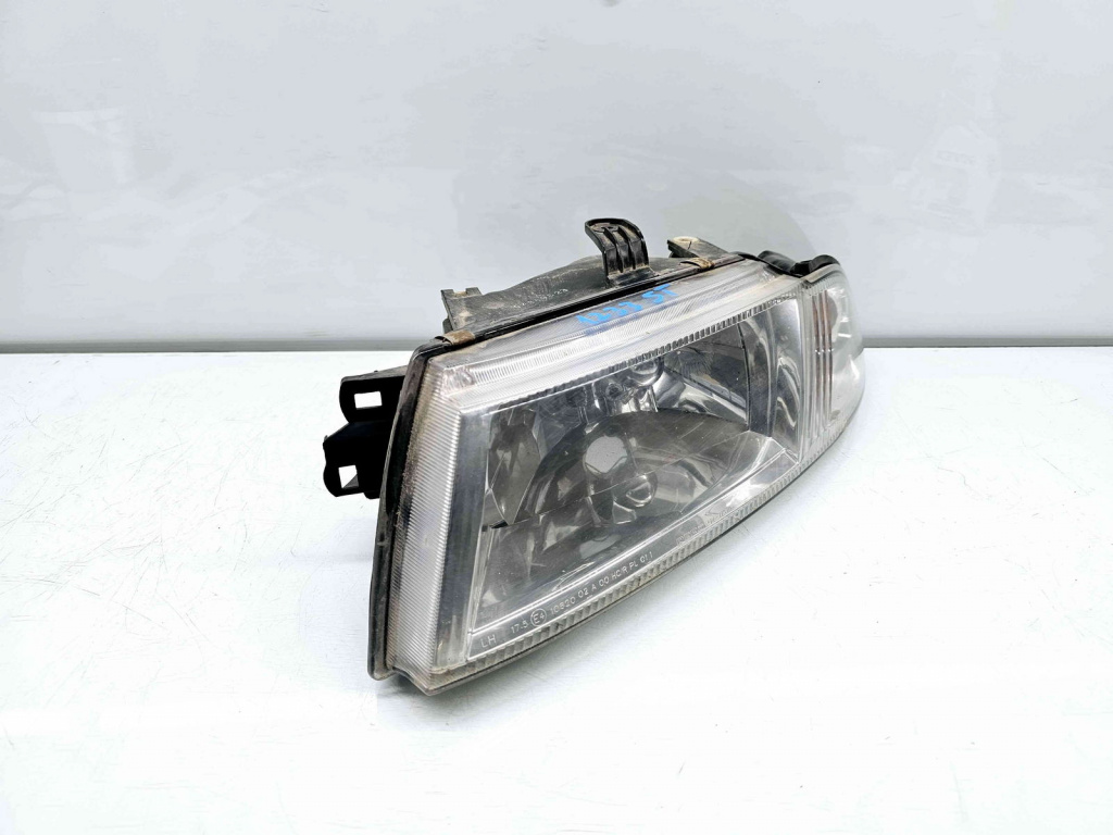 Far stanga MITSUBISHI Carisma (DA) [Fabr 1995-2007] OEM