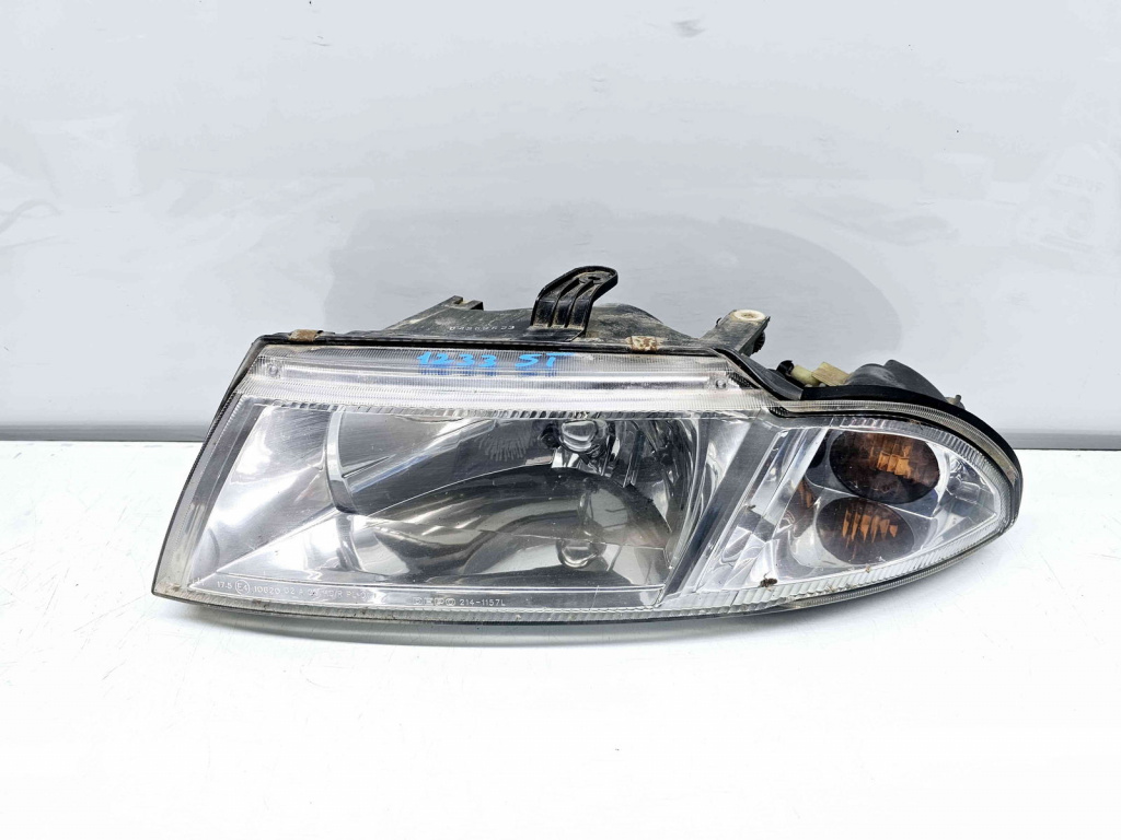 Far stanga MITSUBISHI Carisma (DA) [Fabr 1995-2007] OEM