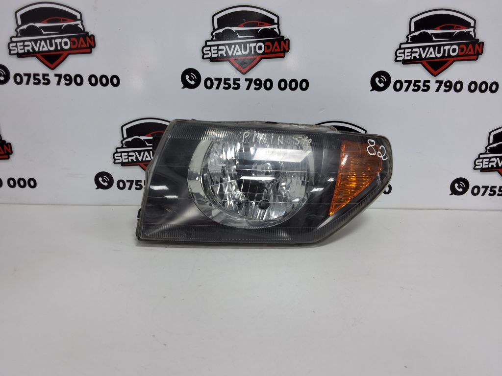 Far stanga Mitsubishi Pajero 3 (2000-2007) 1.8 Benzina 2003, VOLAN DREAPTA