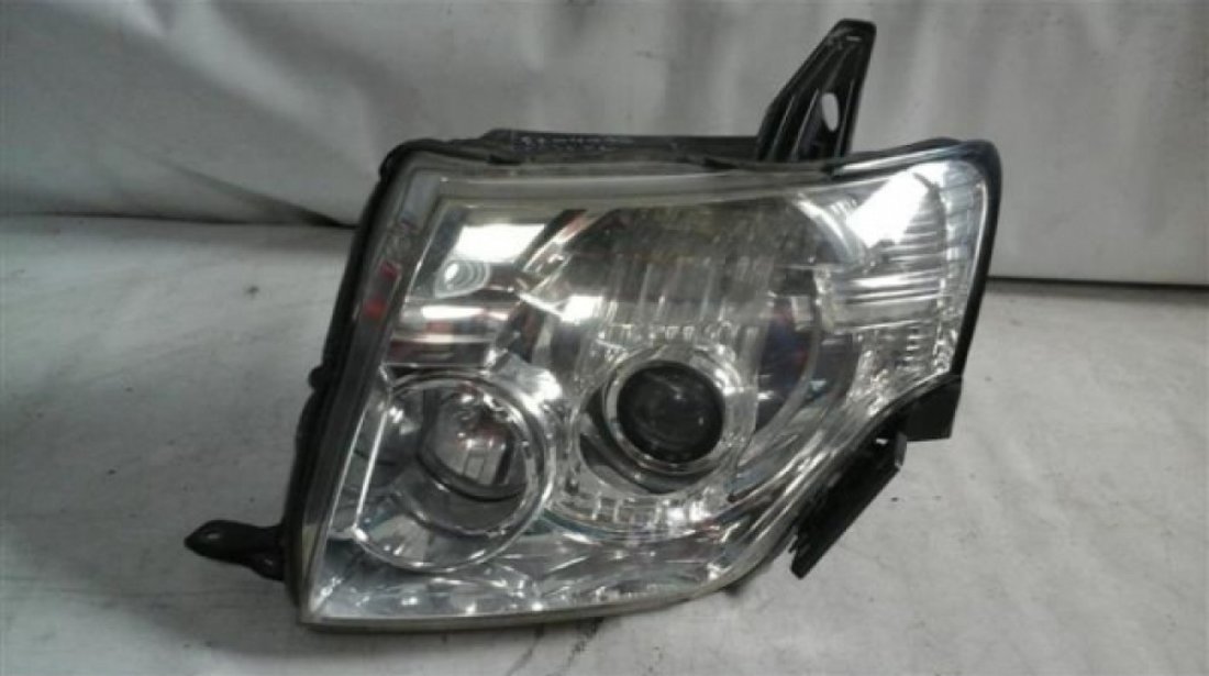 Far stanga Mitsubishi Pajero An 2008 2009 2010 2011 2012