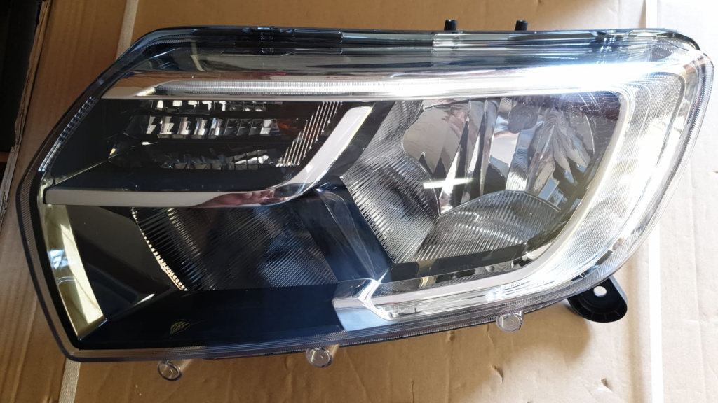 Far stanga neon Dacia Logan 2 MCV 2017-2020 NOU Elba OEM