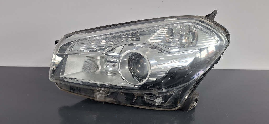 Far stanga Nissan Qashqai 2 (2013-2016) [J11] 1.5 Motorina 2013, 26060BR01B