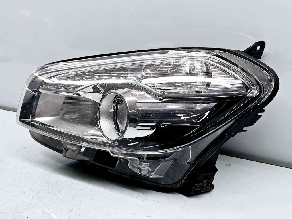 Far stanga Nissan Qashqai [Fabr 2007-2014] 26060BR01B