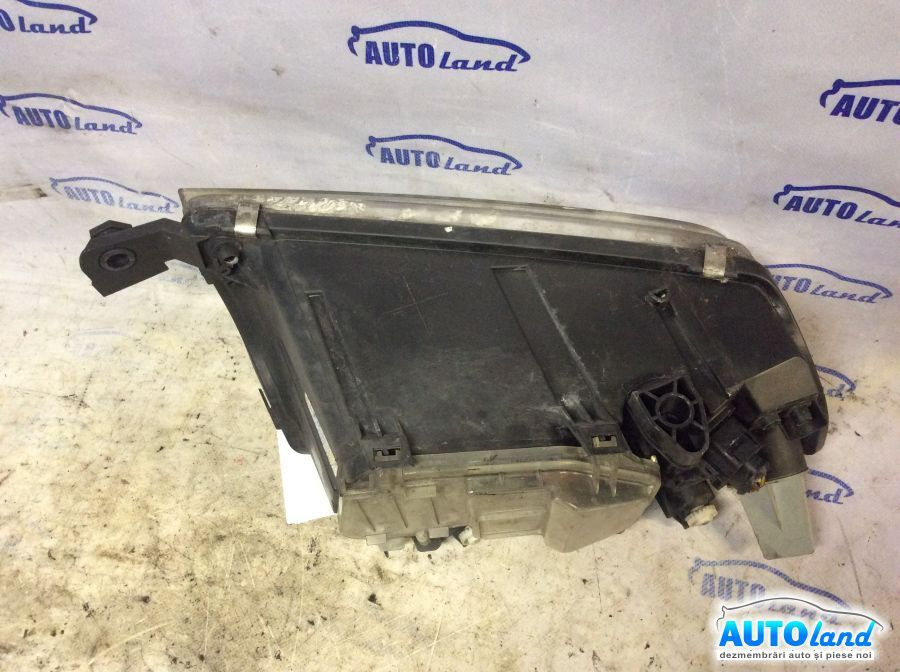 Far Stanga O Ureche Rupta Skoda FABIA 6Y2 1999