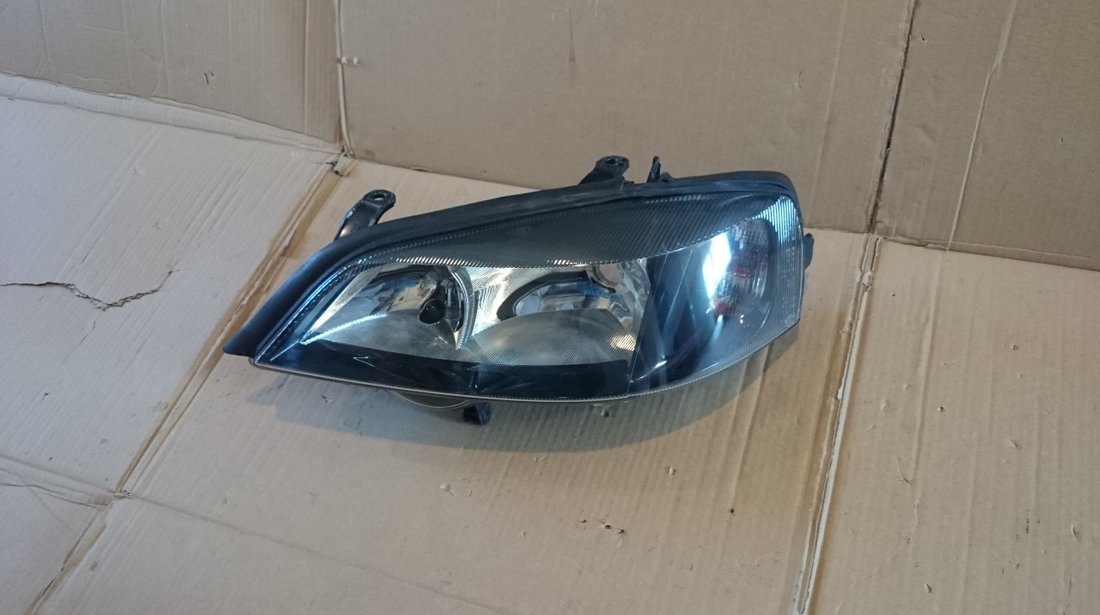 Far stanga Opel Astra G cod 13132459, 1EG00764049