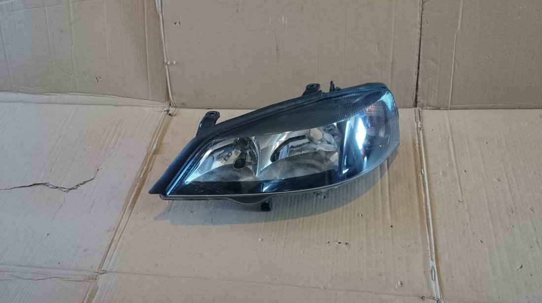 Far stanga Opel Astra G cod 13132459, 1EG00764049