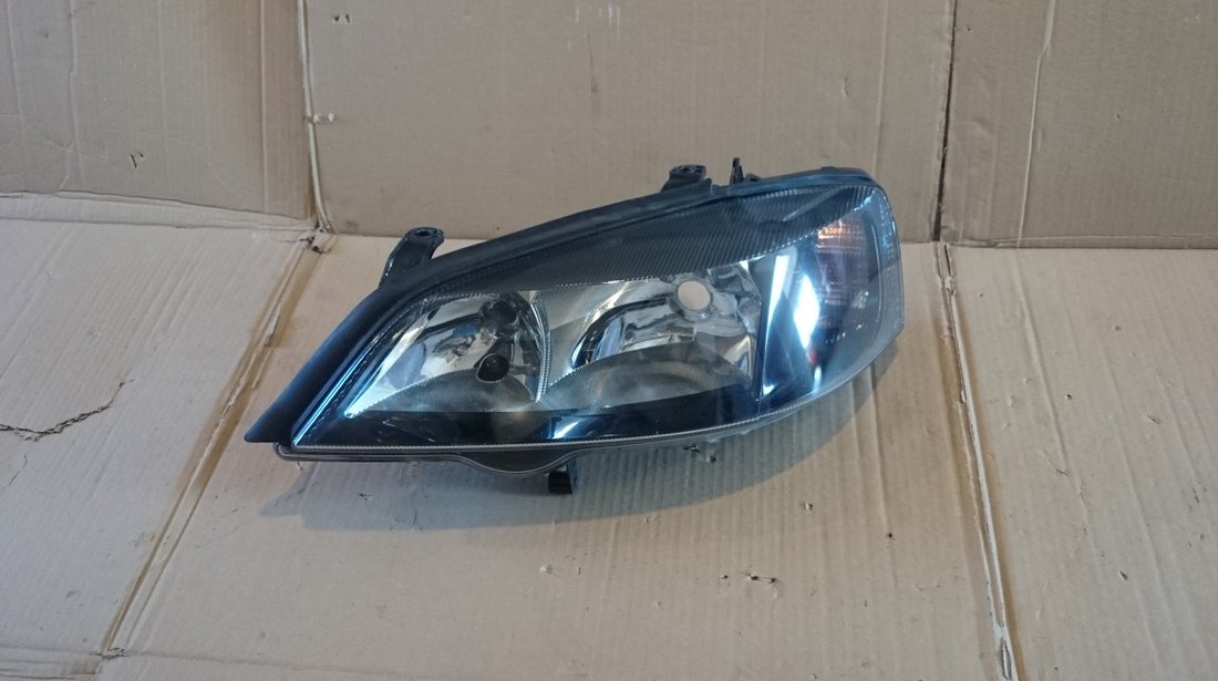 Far stanga Opel Astra G cod 13132459, 1EG00764049