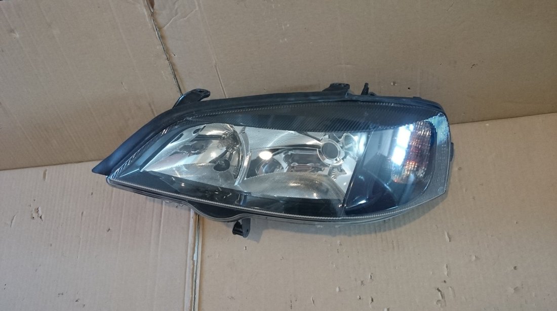 Far stanga Opel Astra G cod 13132459, 1EG00764049