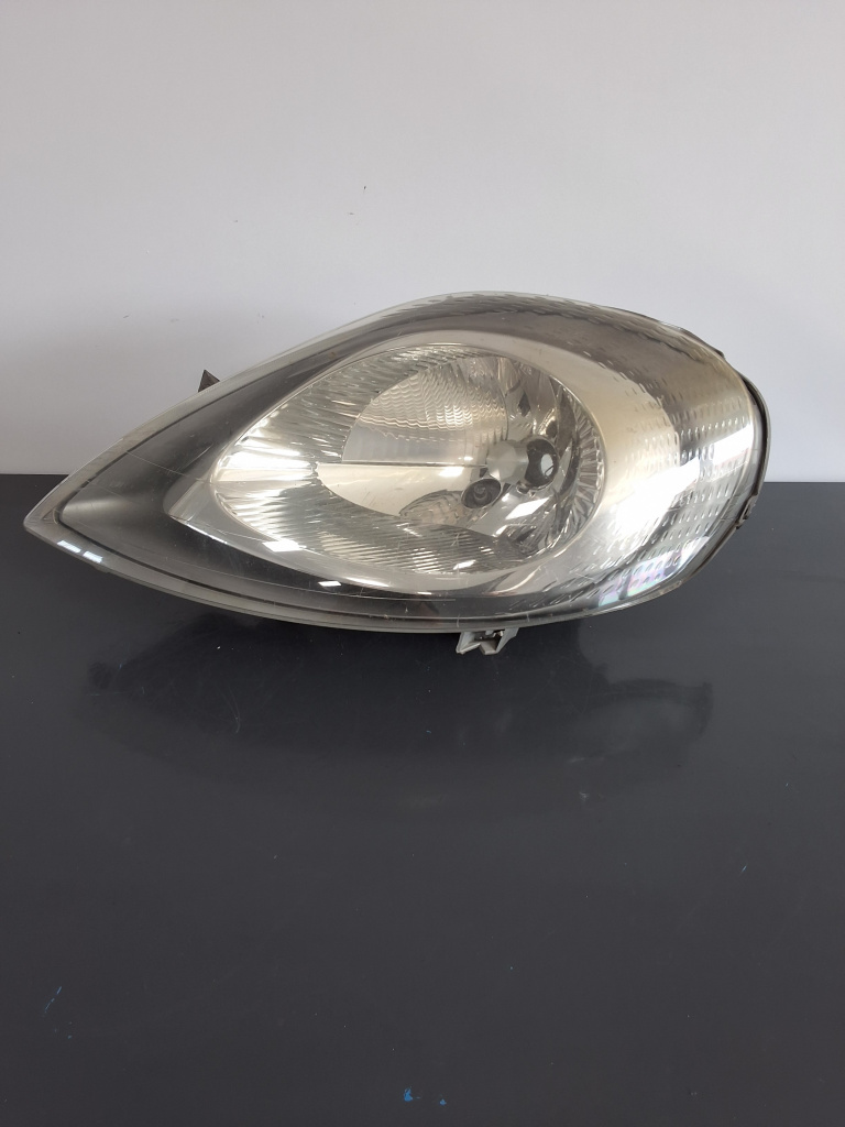 Far stanga Opel Vivaro (2001-2006) 1.9 Motorina 2005, VOLAN DREAPTA