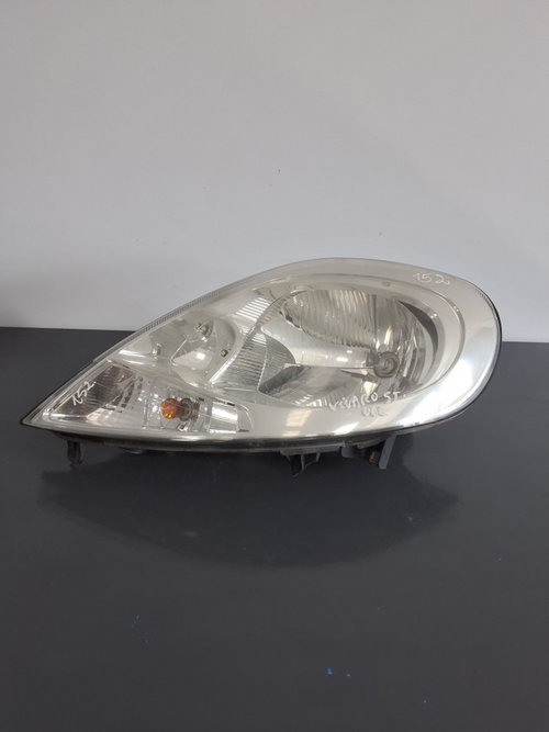 Far stanga Opel Vivaro (2001-2006) 1.9 Motorina 2008, VOLAN DREAPTA / 8200701363