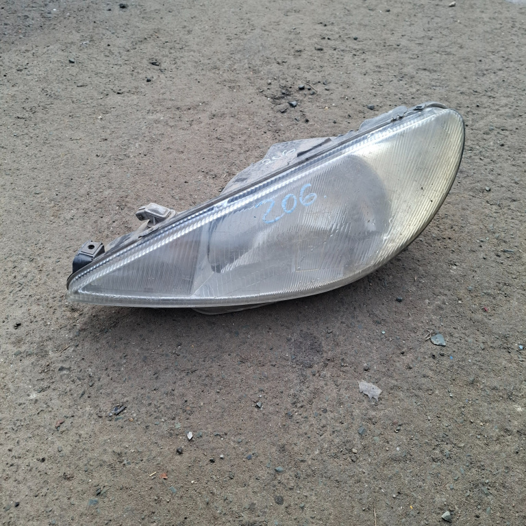Far Stanga Peugeot 206 1998-2013 Volan Pe Stanga Lhd 9640559780, 89306331 Valeo