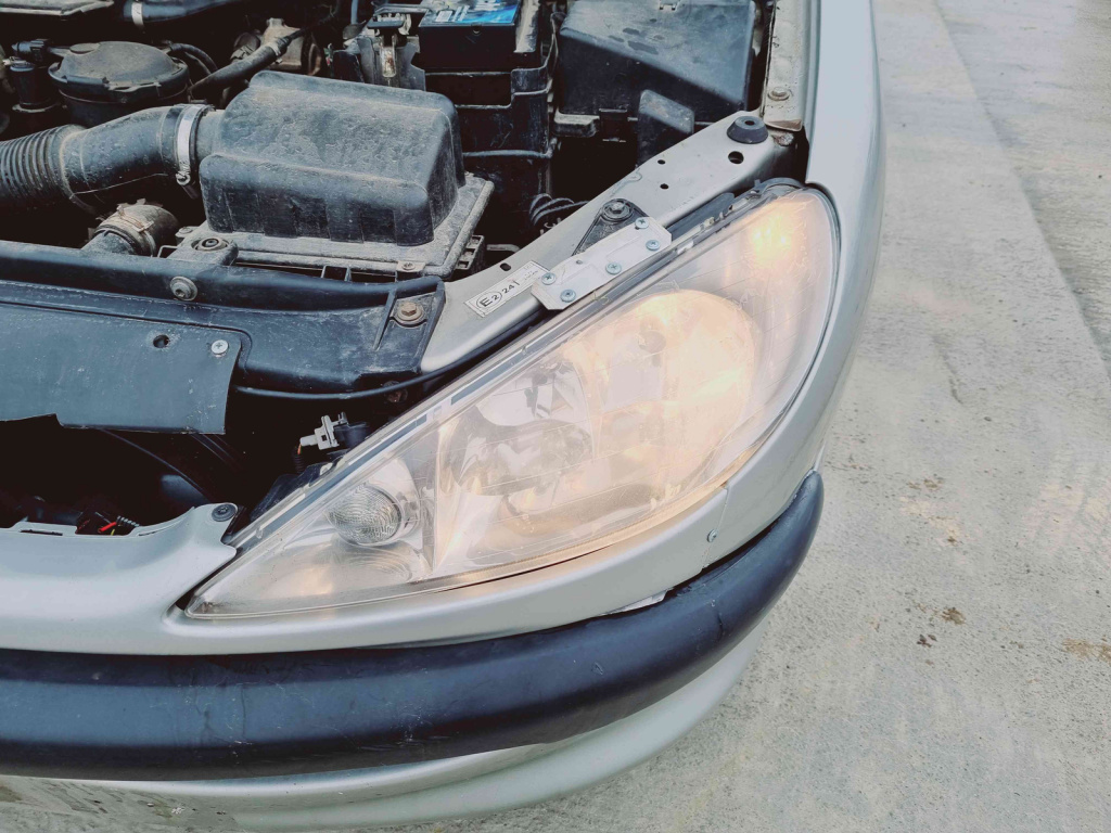 Far stanga Peugeot 206 [Fabr 1998-2009] OEM