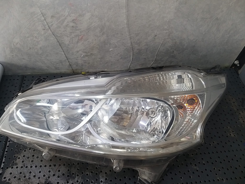 Far stanga peugeot 208 ca cc 9802221880 89905649