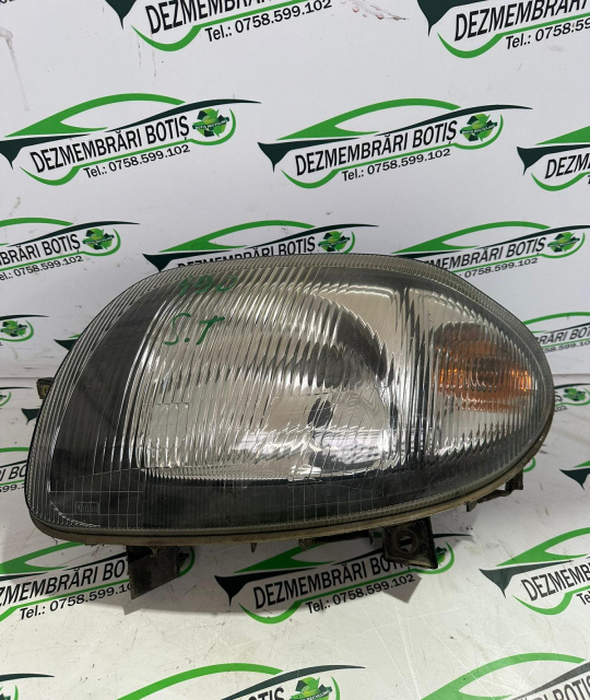 Far stanga Renault Clio 2 [1998 - 2005] Hatchback 5-usi 1.2 MT (75 hp)
