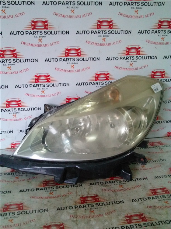 Far stanga RENAULT CLIO 3 1.5 DCI an fabr 2005