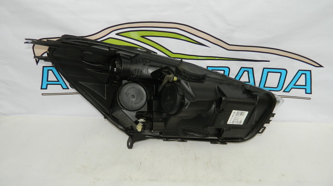 Far stanga Renault Megane 4 model 2012-2016 cod 260608367R