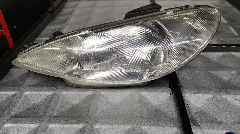 FAR STANGA SAU DREAPTA HALOGEN PEUGEOT 206 1998 ....2002