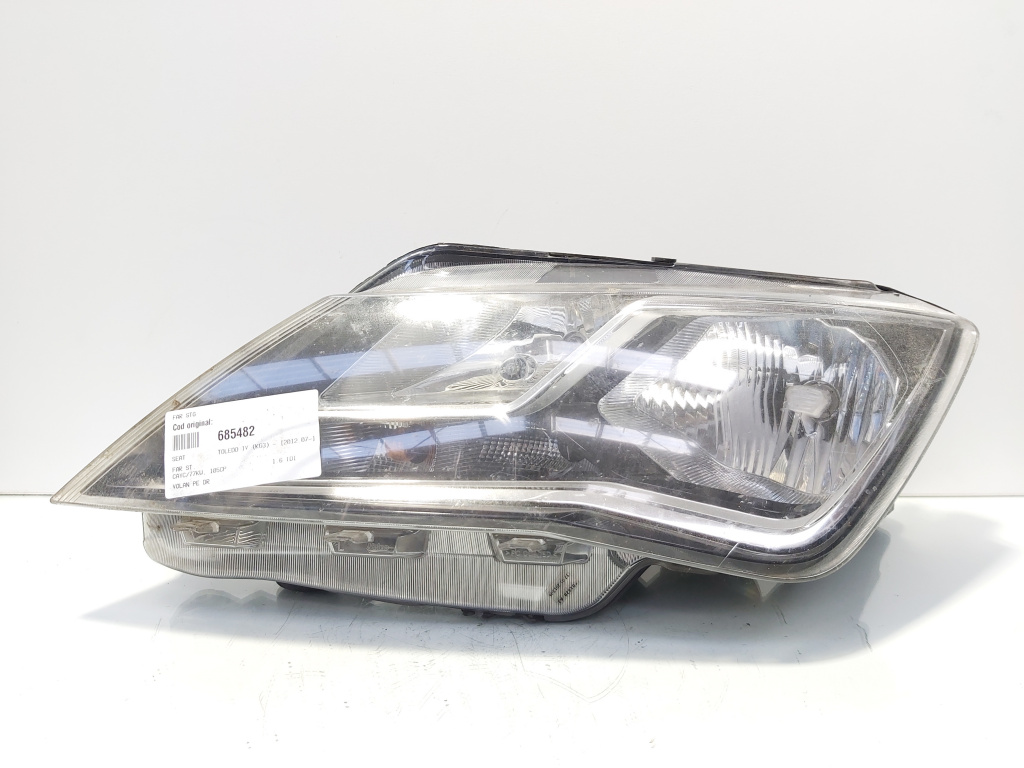 Far stanga, Seat Toledo 4 (KG3) vol pe dreapta (id:685482)