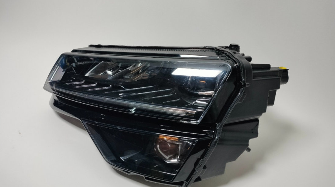 Far stanga Skoda Karoq 1 (2017-2020) FULL LED 57B941015F OEM 57B941015F