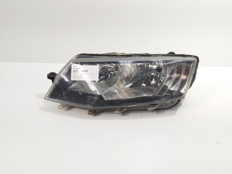 Far stanga, Skoda Octavia 3 (5E3) vol pe dreapta (id:706028)