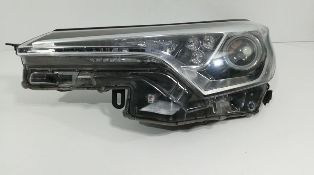 Far stanga Toyota CHR An 2016 2017 2018 2019 cod 81150-F4031-00 LUPA + LED