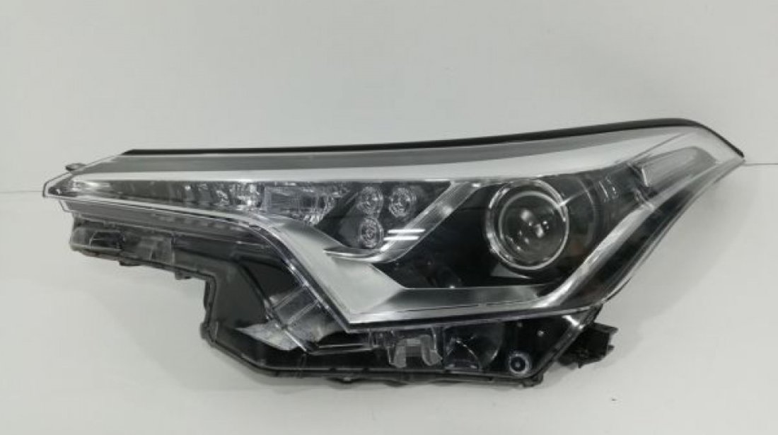 Far stanga Toyota CHR An 2016 2017 2018 2019 cod 81150-F4031-00 LUPA LED