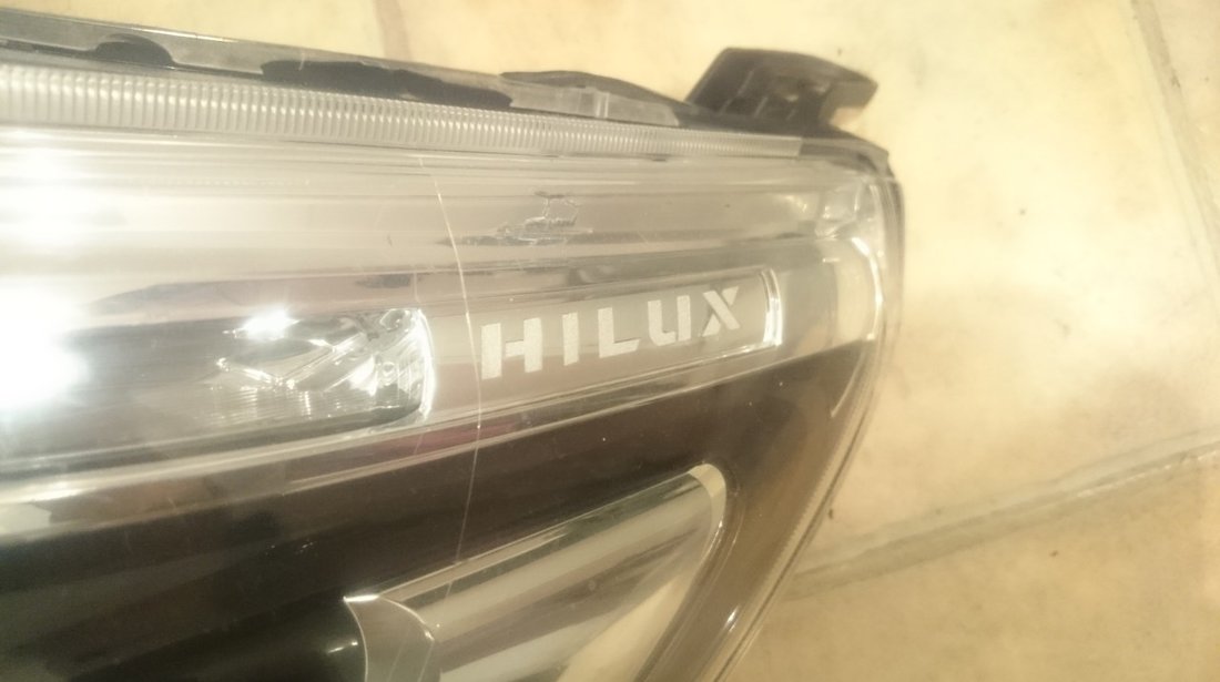 Far stanga Toyota Hilux led 2015-2019