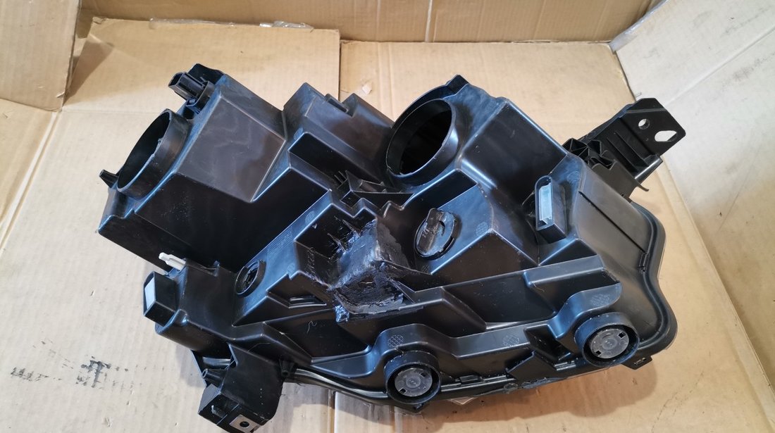 Far stanga Toyota Proace (2019-2022) cod 73278187 / 9835780680