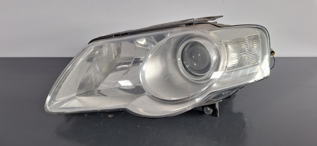 Far stanga Volkswagen Passat B6 3C (2005-2010) 1.9 Motorina 2006, 3C0941005T / VOLAN DREAPTA