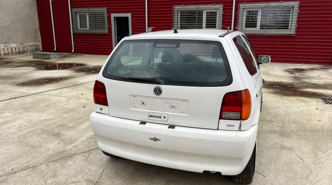 Far stanga Volkswagen Polo 6N 2000 HATCHBACK 1,0 i