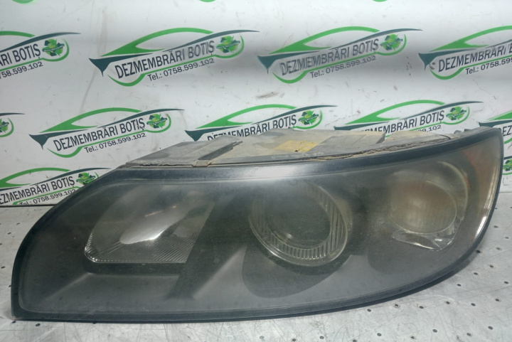 Far stanga Volvo S40 2 [2004 - 2007] Sedan 2.4 MT (140 hp)