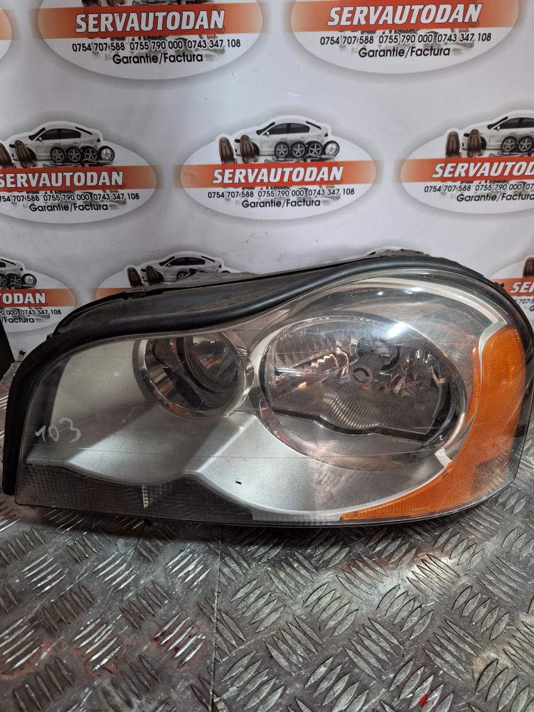 Far stanga Volvo XC70 (1997-2007) 2.4 Motorina 2007, VOLAN DREAPTA