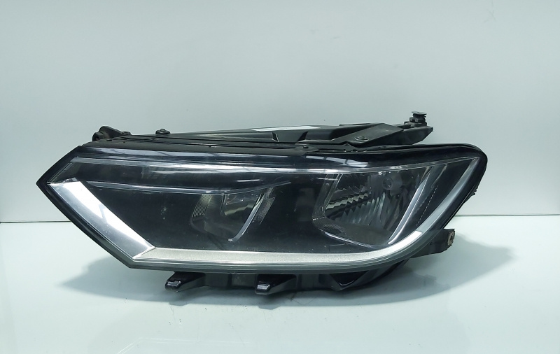 Far stanga, Vw Passat (3G2) vol pe dreapta (id:690971)