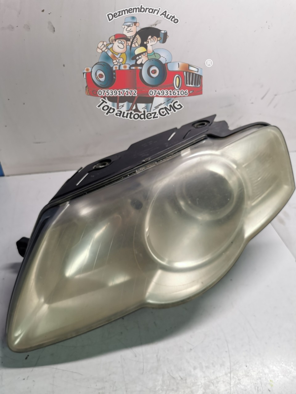 Far stanga VW Passat B6