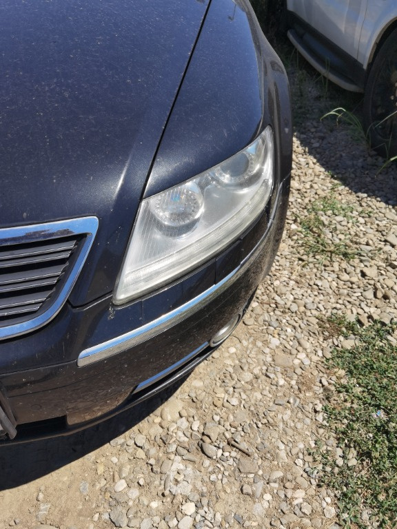 Far stanga vw phaeton 3.0 tdi