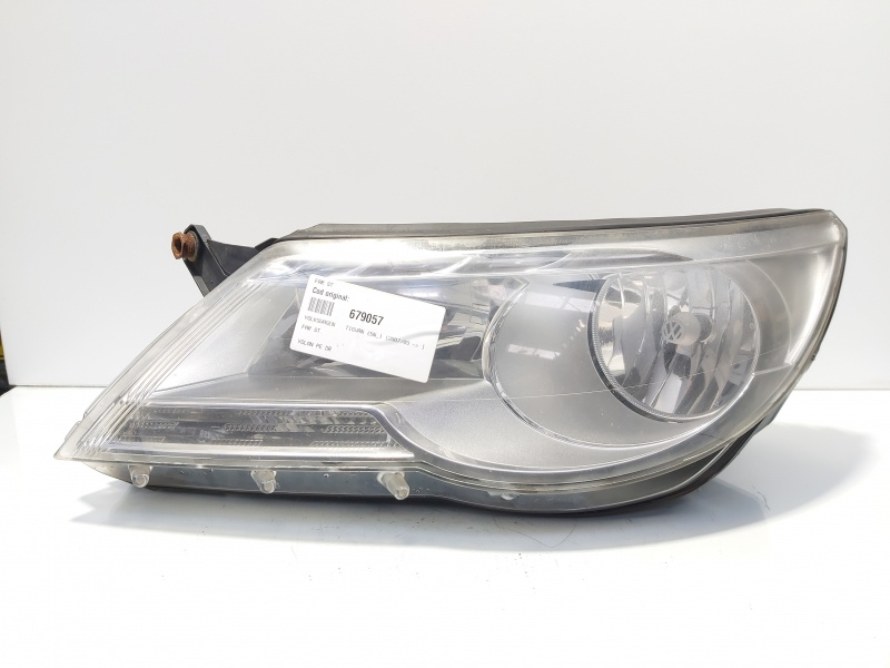 Far stanga, Vw Tiguan (5N) vol pe dreapta (id:679057)