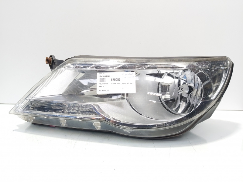 Far stanga, Vw Tiguan (5N) vol pe dreapta (id:679057)