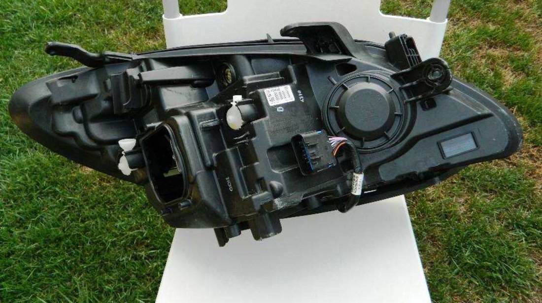 Far stanga xenon adaptiv Opel Mokka cod 95386945