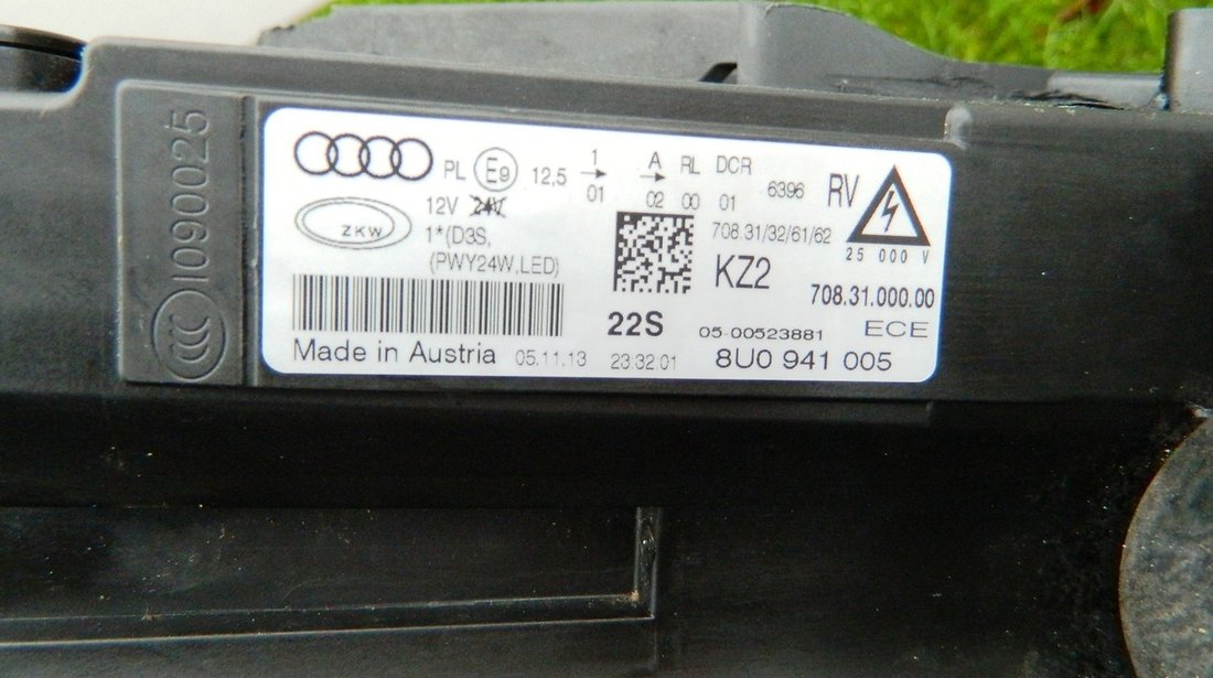 Far stanga xenon  Audi Q3 model 2015 cod 8U0941005