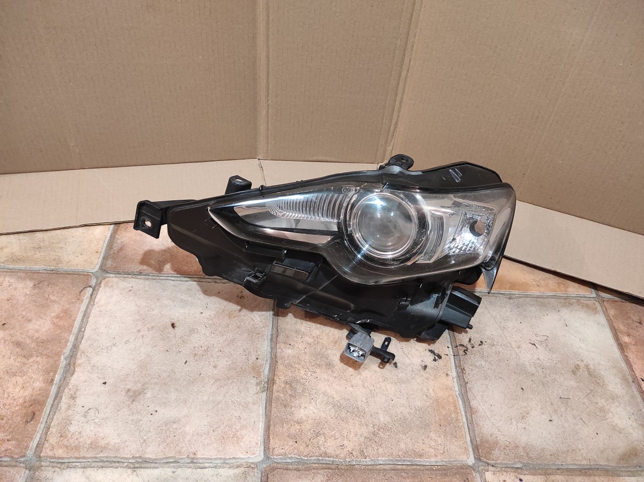 Far stanga XENON Lexus IS XE30 (2013-2016)