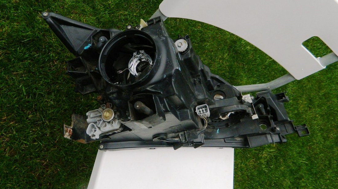 Far stanga xenon Mazda 6 facelift 2010 - 2012