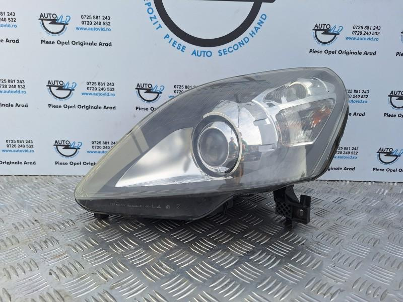 Far stanga XENON Opel Zafira B Facelift 2008-2014