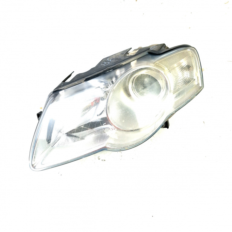 Far Vw Passat B6 2005-2010 Stanga 3Co941005Q, 3Co 941 005 Q, 1El24701411, 1El 247 014 11, E410224 Hella