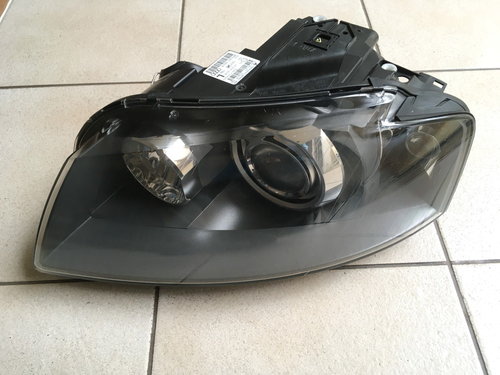 Far Xenon Audi A3 8P - Stg.  8P0941003R / 8P0941029R Complet echipat !