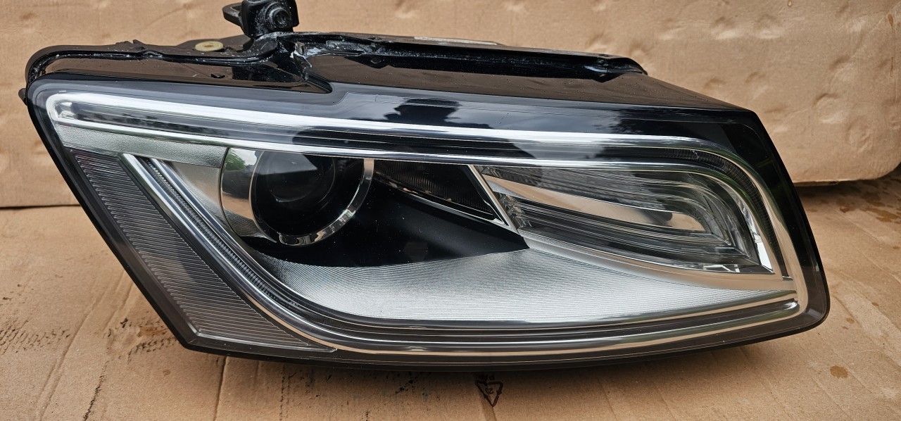 Far Xenon dreapta AUDI Q5 8R Facelift 2013 2014 2015 2016