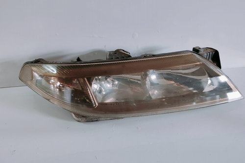 Far xenon dreapta (cu o clema rupta) 8200163324 Renault Laguna 2 [2001 - 2005]