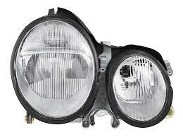 Far xenon dreapta Mercedes E-CLASS w210 99-02